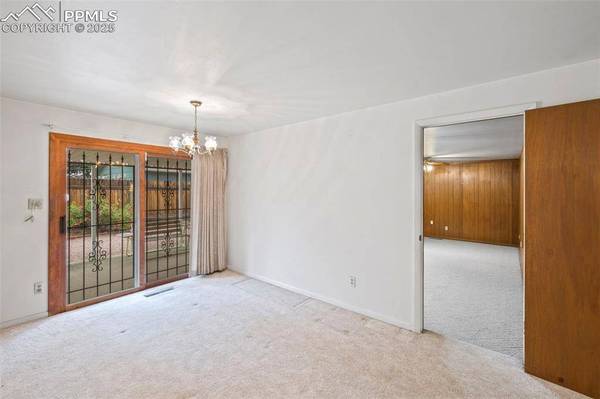 2043 Patrician WAY, Colorado Springs, CO 80909