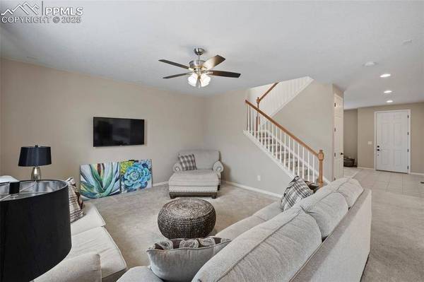 6130 Donahue DR, Colorado Springs, CO 80923