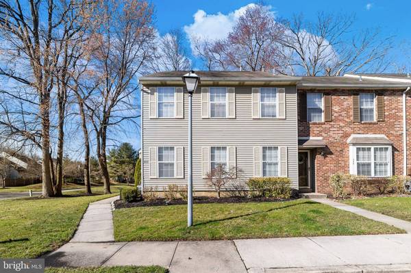 323 GWYNEDD CT, Mount Laurel, NJ 08054