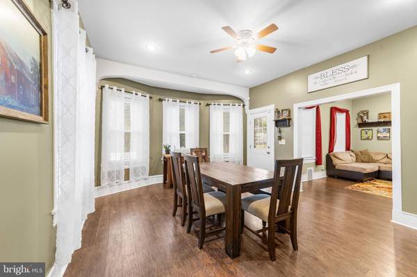 445 LINDEN AVE, Woodbury Heights, NJ 08097