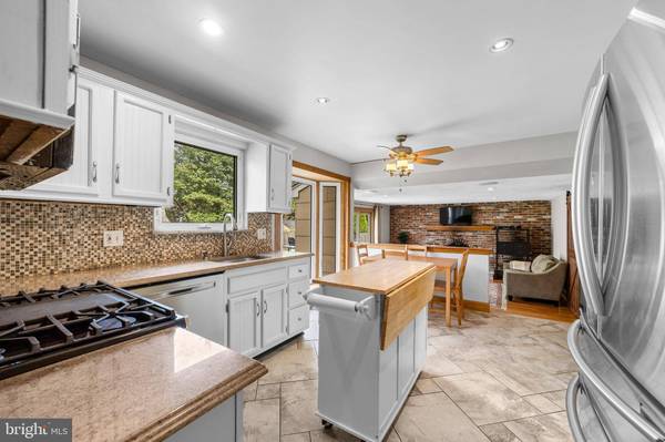 1934 BIRCHWOOD PARK DR N, Cherry Hill, NJ 08003