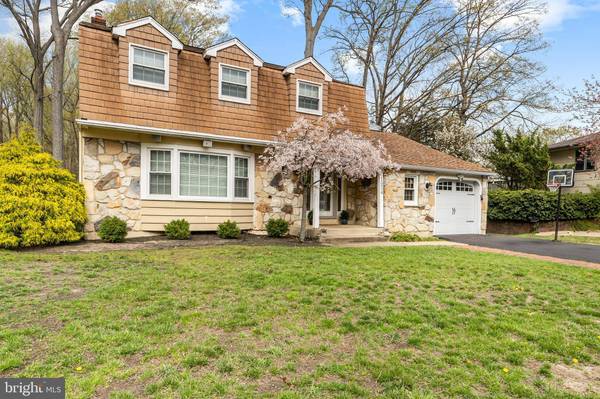 1934 BIRCHWOOD PARK DR N, Cherry Hill, NJ 08003