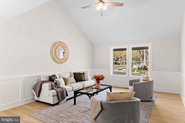 5 CHIPPENHAM DR, Voorhees, NJ 08043