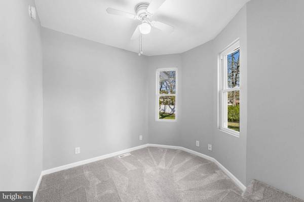 77 E 7TH AVE, Pine Hill, NJ 08021