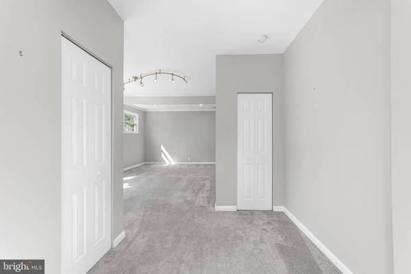 77 E 7TH AVE, Pine Hill, NJ 08021