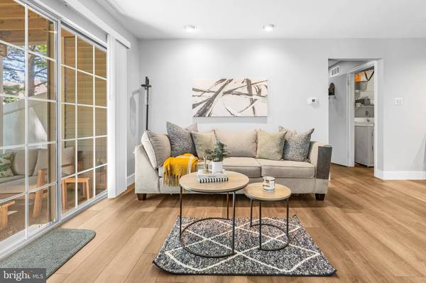 2003-A SUTTON PL, Mount Laurel, NJ 08054