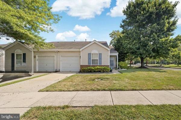 2 CAROLINA WAY, Mount Laurel, NJ 08054