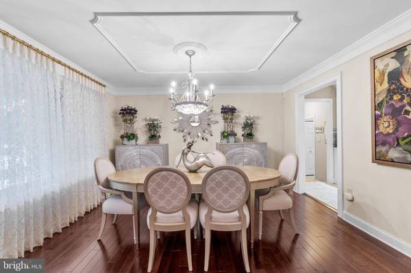 15 HAZELHURST DR, Voorhees, NJ 08043