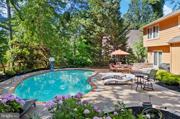 15 HAZELHURST DR, Voorhees, NJ 08043