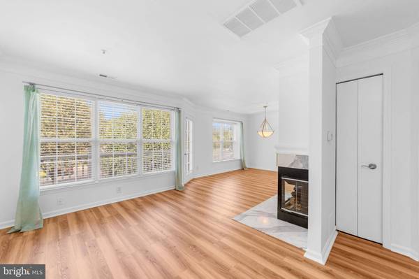 1010 CRESTMONT DR, Mantua, NJ 08051