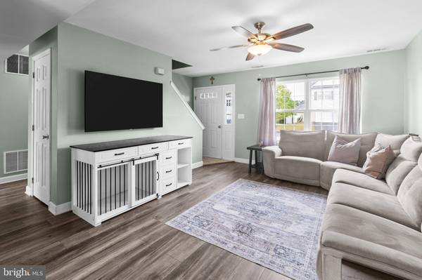 160 BILLOWS DR, Mount Royal, NJ 08061