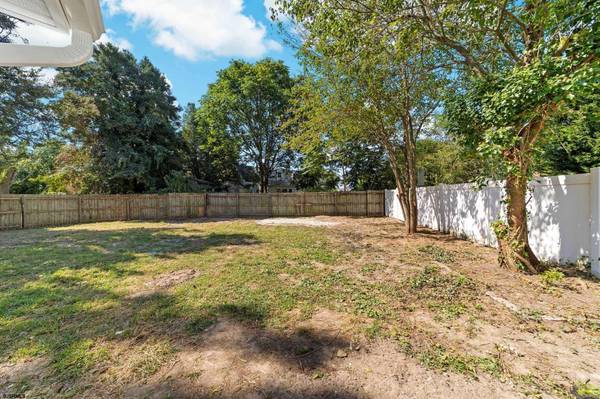 100 Colwick Dr, Somers Point, NJ 08244