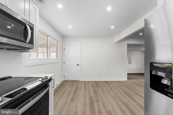 100 COLWICK DR, Somers Point, NJ 08244