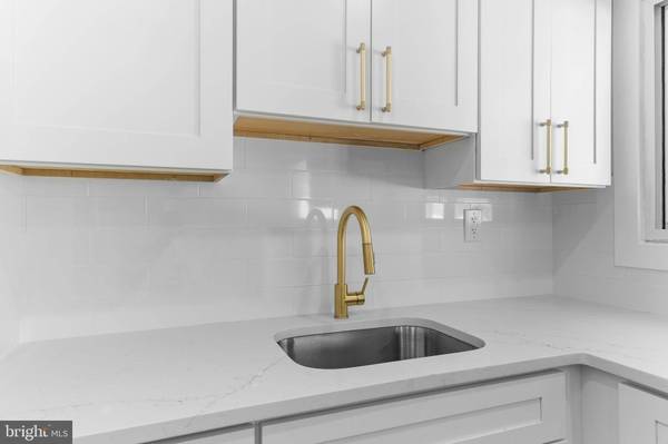 100 COLWICK DR, Somers Point, NJ 08244