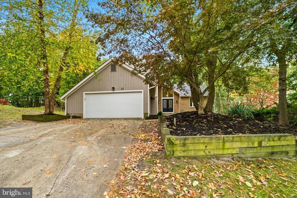 22 ACORN HILL DR, Voorhees, NJ 08043