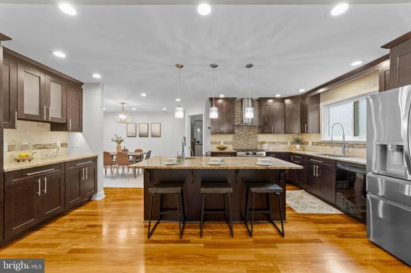 22 ACORN HILL DR, Voorhees, NJ 08043