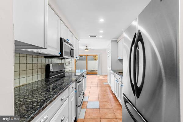 360 JUNIPER ST, Marlton, NJ 08053