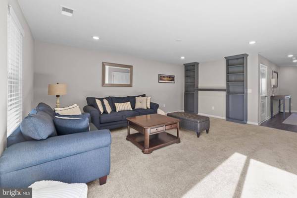 51 TURIN WAY, Mount Laurel, NJ 08054