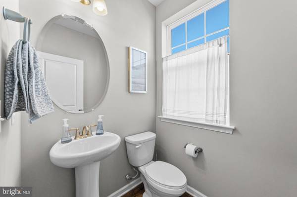 51 TURIN WAY, Mount Laurel, NJ 08054