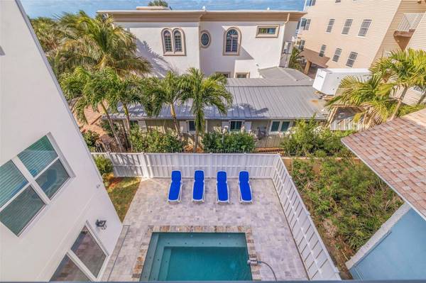 1800 GULF BLVD #1, Indian Rocks Beach, FL 33785