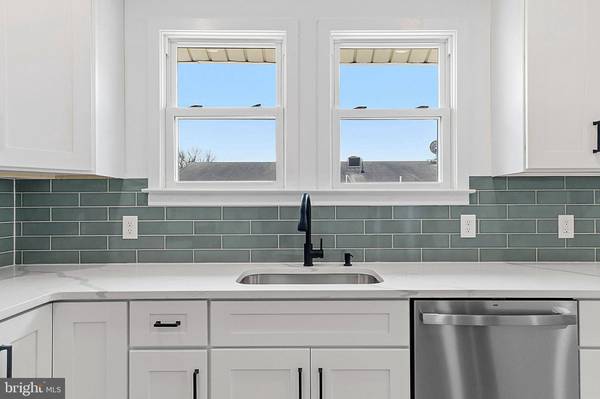 615 GREEN AVE, Mount Ephraim, NJ 08059