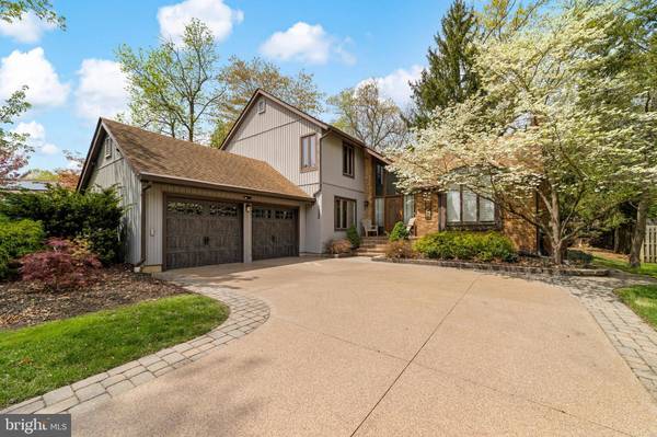 1032 RED OAK DR, Cherry Hill, NJ 08003