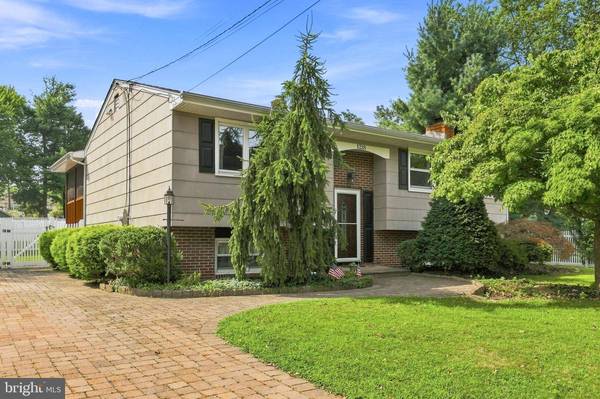 1218 LINCOLN AVE, West Deptford, NJ 08096