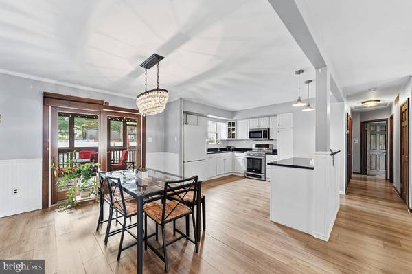1218 LINCOLN AVE, West Deptford, NJ 08096