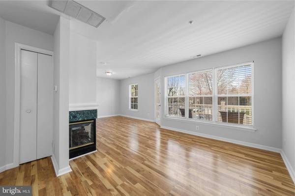 1202 CRESTMONT DR, Mantua, NJ 08051