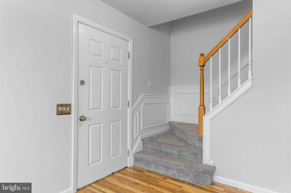 1202 CRESTMONT DR, Mantua, NJ 08051