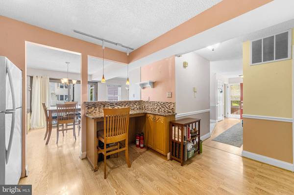 1008 SOCIETY HILL BLVD, Cherry Hill, NJ 08003