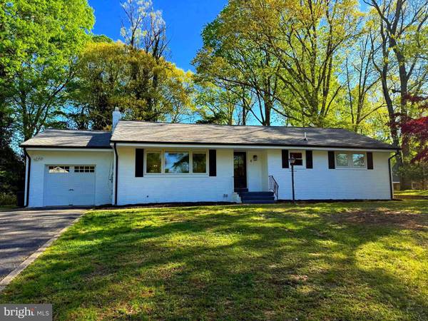 5 DELWOOD RD, Cherry Hill, NJ 08002