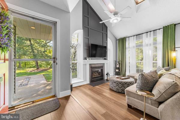 2003-A SUTTON PL, Mount Laurel, NJ 08054