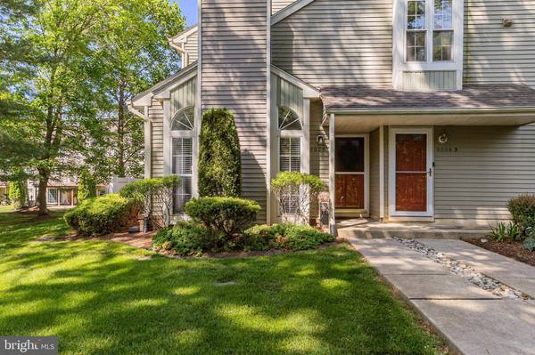 2003-A SUTTON PL, Mount Laurel, NJ 08054