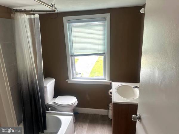 911 LAUREL RD, Lindenwold, NJ 08021