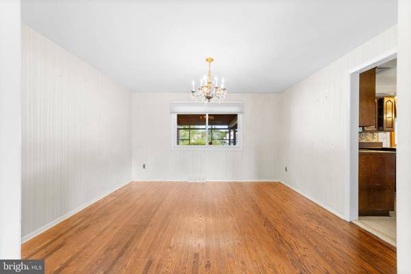 503 VALLEY RUN DR, Cherry Hill, NJ 08002