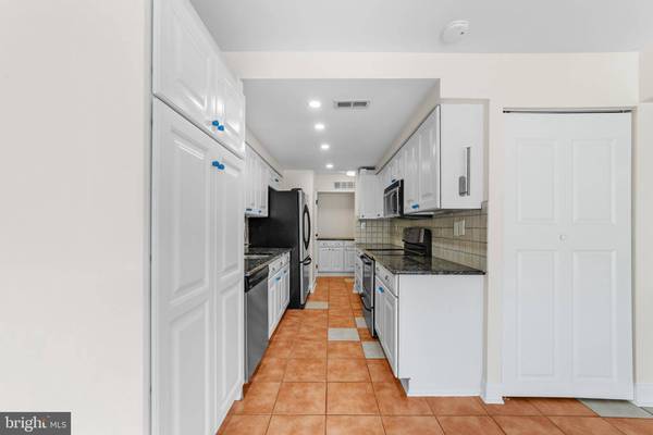 360 JUNIPER ST, Marlton, NJ 08053