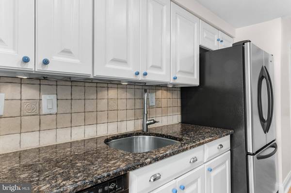 360 JUNIPER ST, Marlton, NJ 08053