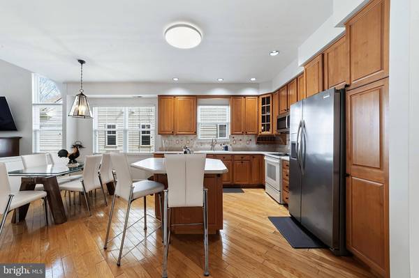 23 LOWELL DR, Marlton, NJ 08053