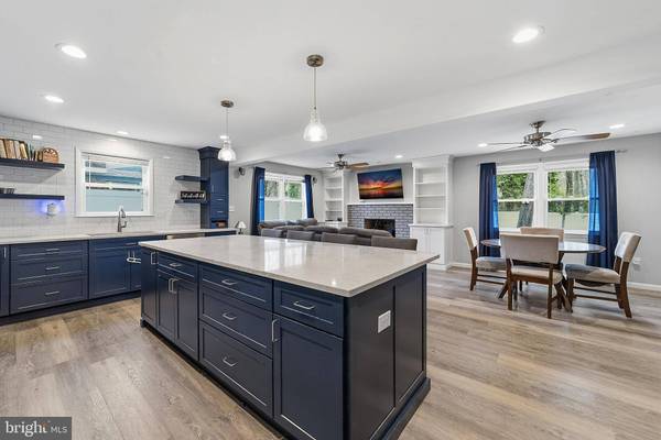 307 HIALEAH DR, Cherry Hill, NJ 08002