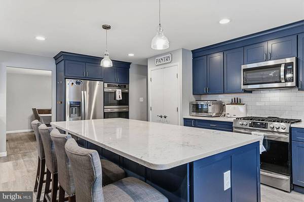 307 HIALEAH DR, Cherry Hill, NJ 08002
