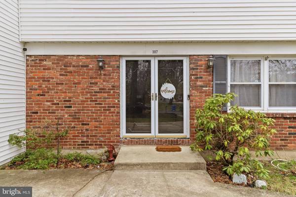 307 HIALEAH DR, Cherry Hill, NJ 08002