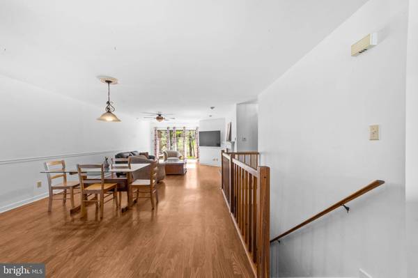 1202 AUGUSTA CIR, Mount Laurel, NJ 08054