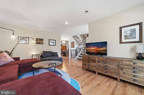 412 SOCIETY HL, Cherry Hill, NJ 08003