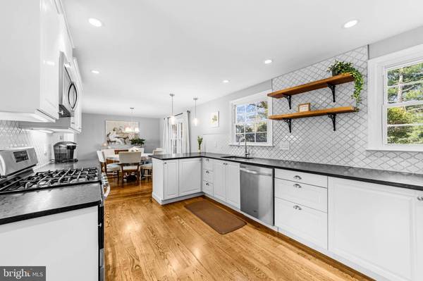 60 PINE VALLEY RD, Cherry Hill, NJ 08034