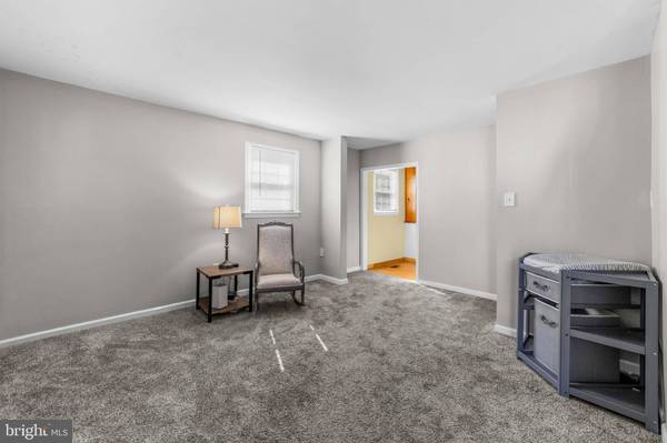 820 LAKE AVE, Woodbury Heights, NJ 08097