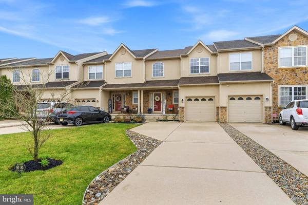 3 GLACIER DR, Berlin, NJ 08009