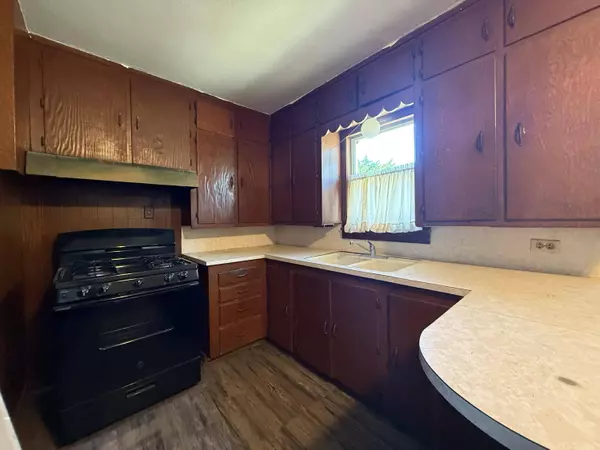 33rd Street, Lubbock, TX 79410