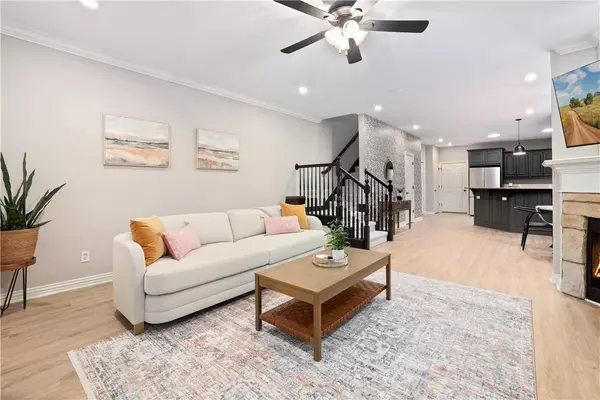 4198 W Bradstreet Ln, Fayetteville, AR 72704