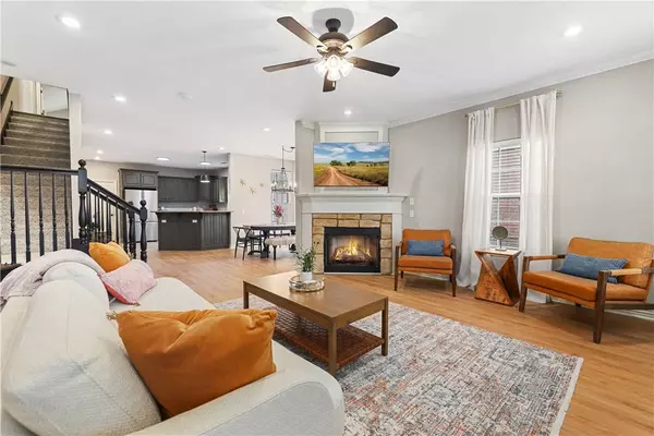 4198 W Bradstreet Ln, Fayetteville, AR 72704